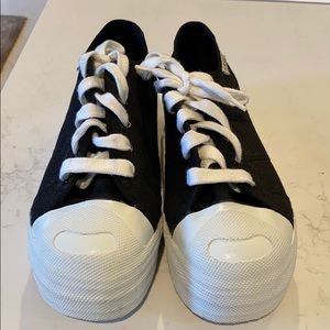 Black Canvas Guess? Sneakers